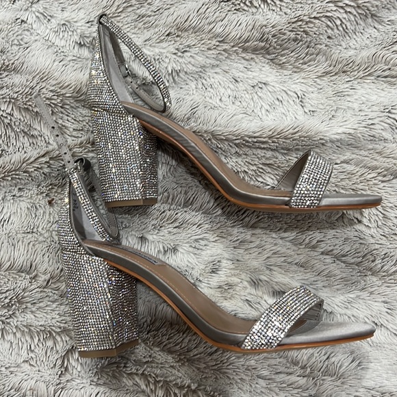 Steve Madden brand new rhinestone 9.5 block heel - Picture 3 of 16